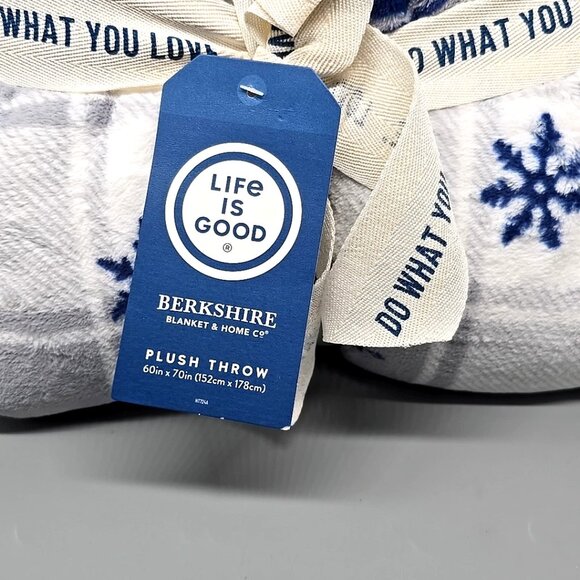 Life Is Good Berkshire Plaid Believe Cozy Plush Throw Blanket Oversized 60x70 - Picture 9 of 9